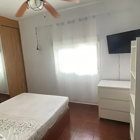 Δωμάτια σε οικογενειακή κατοικία Double In Shared Μαρμπέλλα